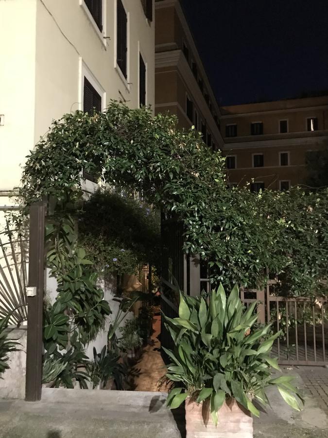 Le Finestre Di Luz B&B Rome Exterior photo